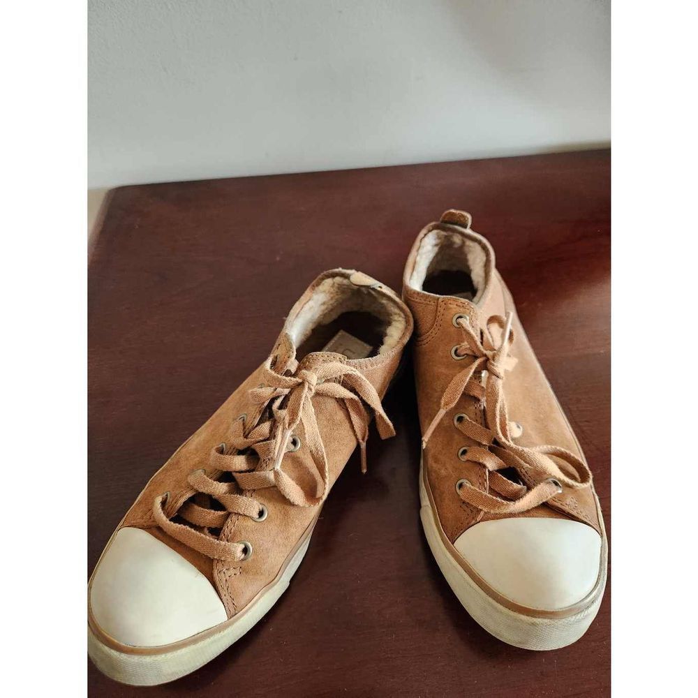 UGG Tennis Shoe, Size 7.5